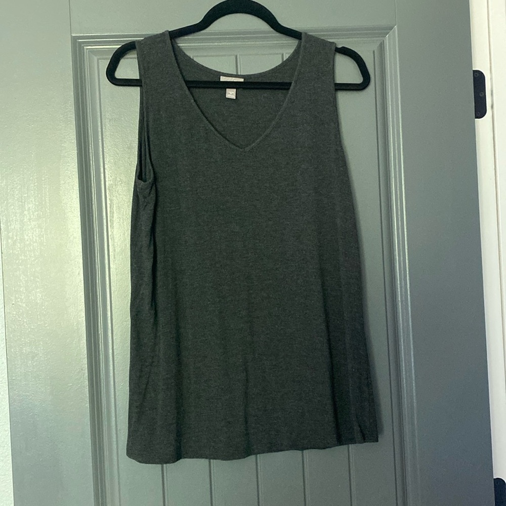 Gray V neck tank top